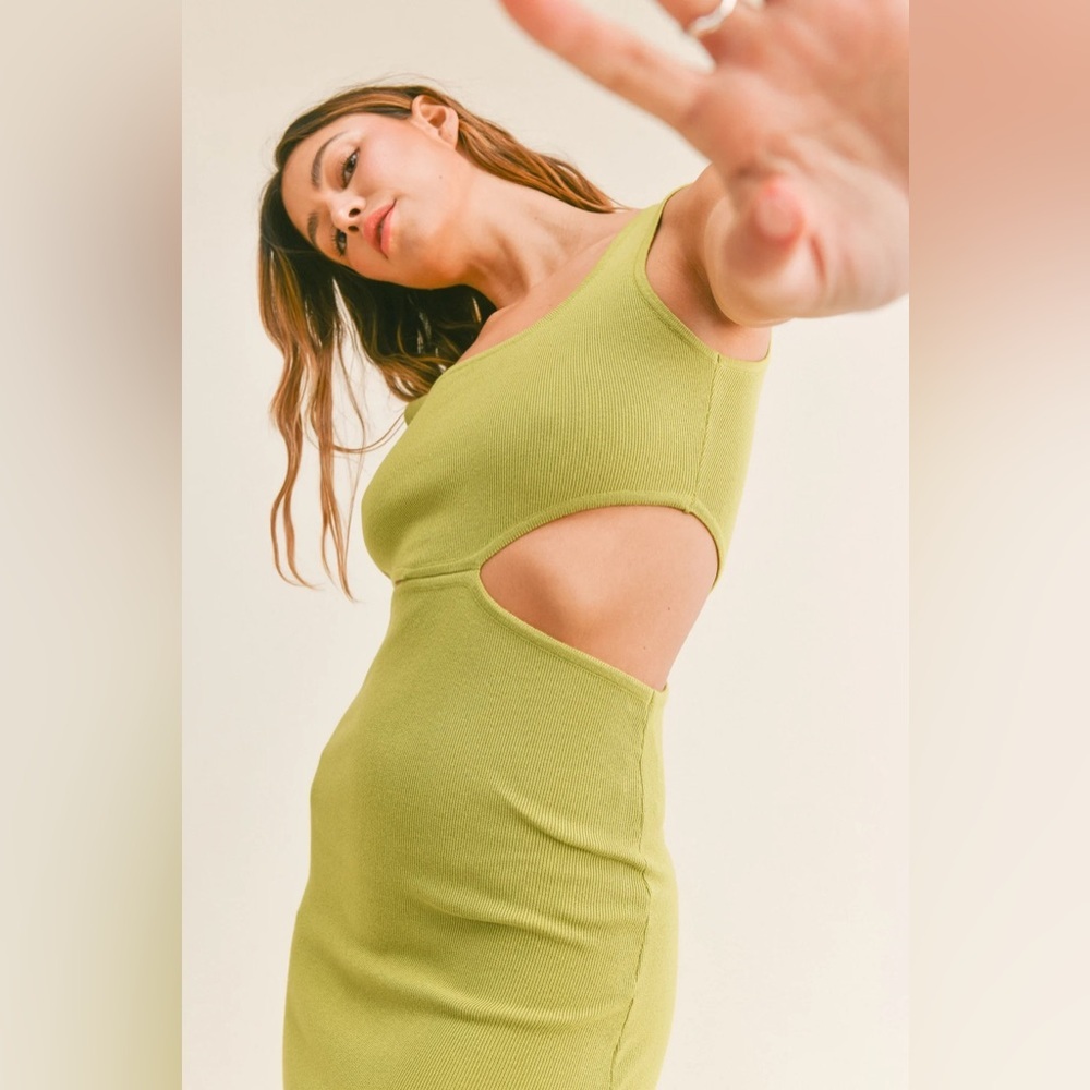 Mable Rocio Knit Cutout Midi Dress - Picture 5 of 10